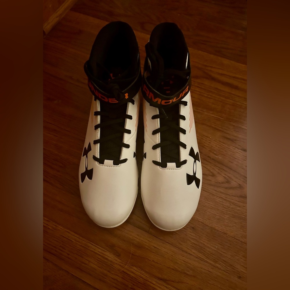 Under Armor Men’s Sz 14 Orange White & Black Spine Sport Sporty Cleats